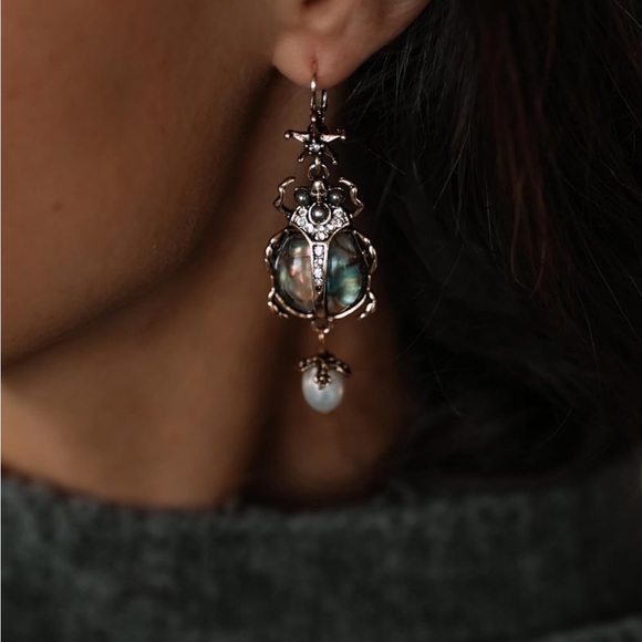 Bohemian Beetle Vintage Diamond Rustic Earrings - Picture 2 of 8